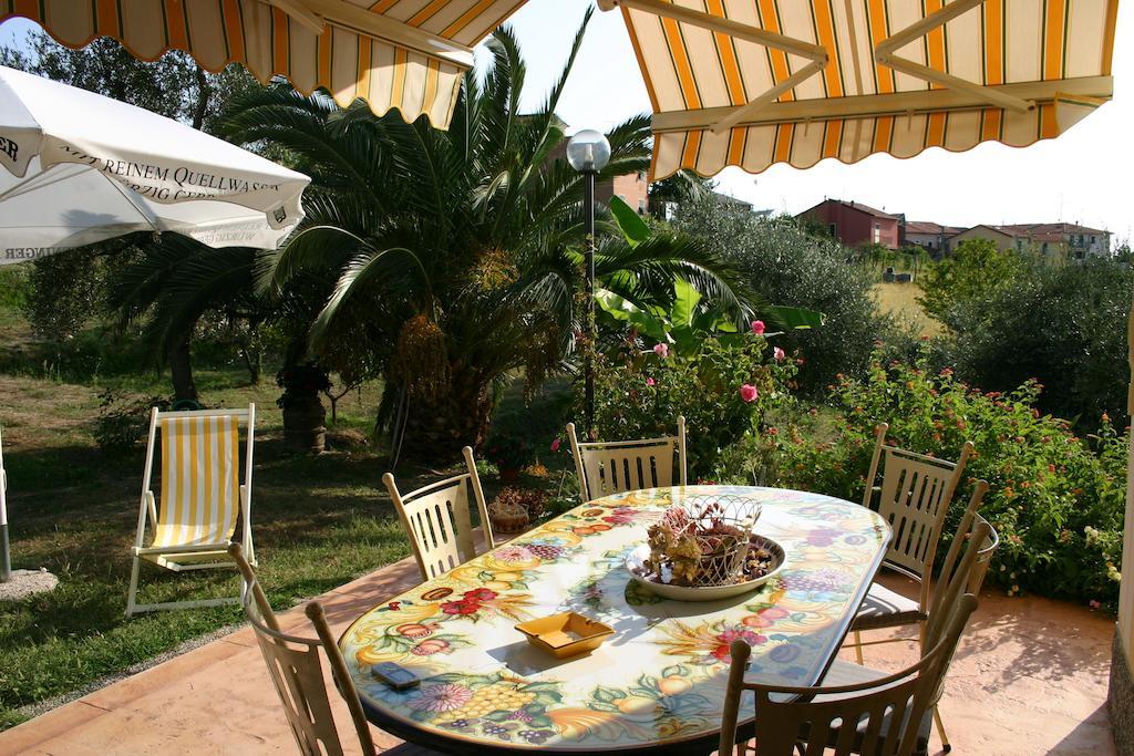 La Casa Di Menny Maison De Campagne 莫内利亚 外观 照片